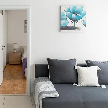 Апартаменты Kristina, Comfortable And Close To The Center