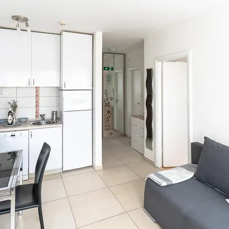 Appartement Kristina, Comfortable And Close To The Center Split