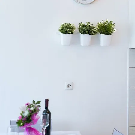 Appartement Kristina, Comfortable And Close To The Center